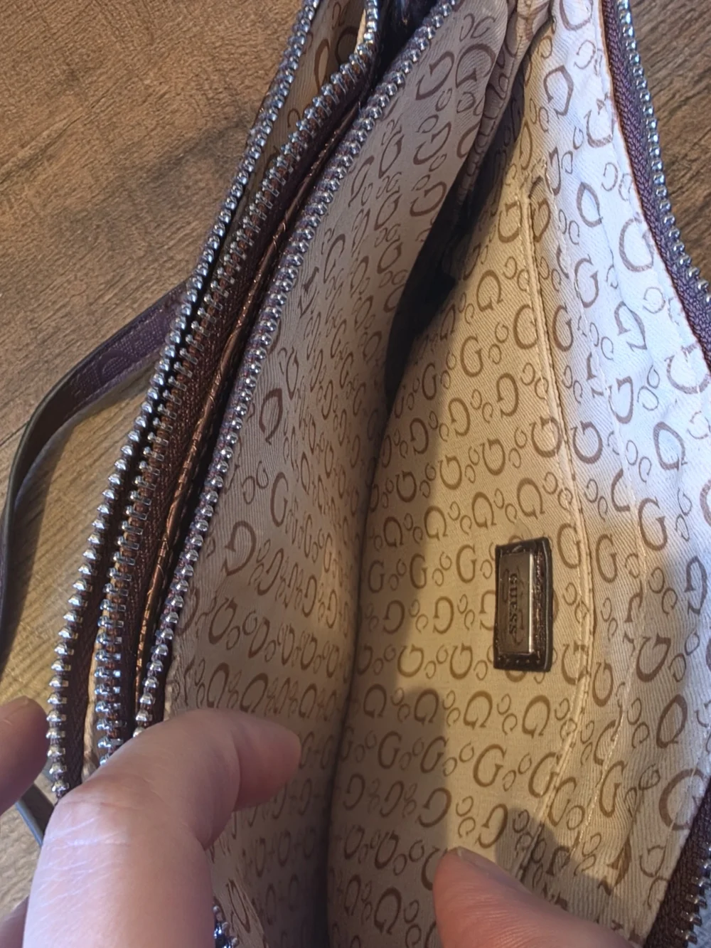 GUESS Metallic Brown Logo Print Shoulder Bag Quiet Luxury • Dark Academia •